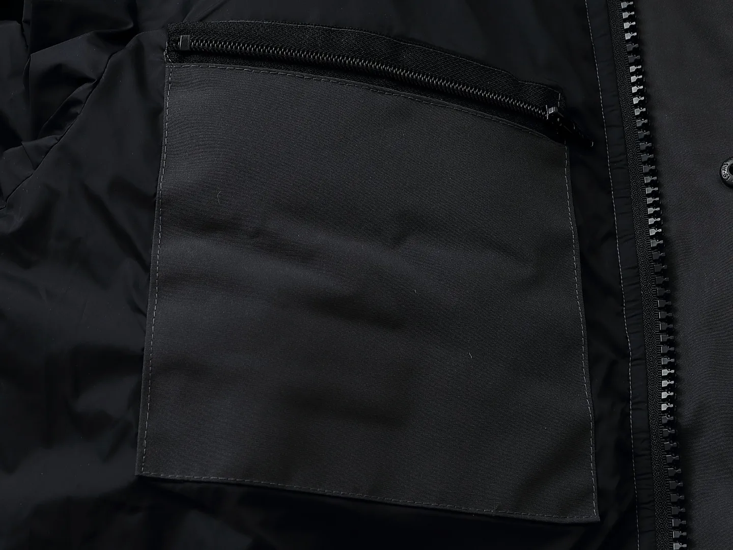 #Expedition Classic /17 # Same Style# ➖Authentic ！ ➖ ，Feather-Light 10D ， 84.5 15.5 ，100% ！ ➖Authentic 80 ， ， 90 Series ！ ➖ nylon + ， 7 ＋ ，100% ！ ➖ ， ！ ➖ YKK ，YKK ， ！ ➖3M ， ， ！ ➖ ，98% ， ！ Authentic 👇 （ ）： Authentic ， 55 14 ， ！ （ ）： ， ， ZP 0 ！（ ！） （ ）： ZP 21 ， Authentic 18 ， 18 ！(ZP ） ( )： Y ， YKK， ！ Authentic ： 18 （Authentic ）， 90 ， （ ） ： 21 ，50 （ ） Authentic ，Authentic ， Authentic ，（ Authentic ） 。 ： ，50 ， ！ ， ， 90 ， ， ！（ Authentic ） ： Authentic， ， 。（ 7 ， 15 。） ！ ， ！ Quality ！ ⛔ ， ， ， ！